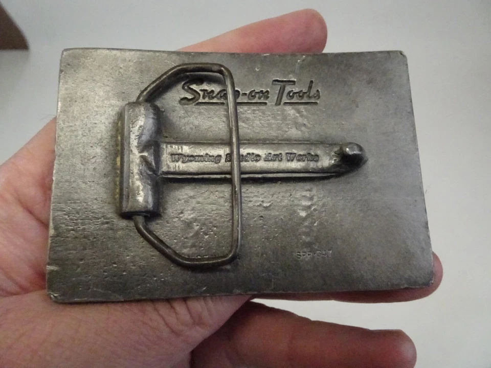 Винтажные серебряные металлические гаечные ключи с пряжкой на ремне Snap-On No347 Wyoming Studio Art США - Изображение 2 из 3