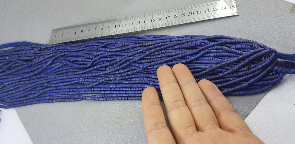 Collar de cuentas Heishi de lapislázuli 100 % natural sin pulir 4 mm (peine de 50 hebras) Foto 4 de 4