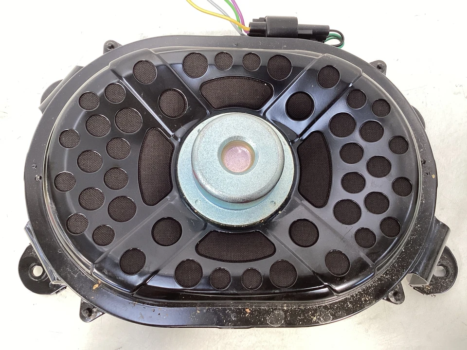 SUBWOOFER PER LAND ROVER Discovery Serie IV HY32-18808-AB (10>) - Immagine 2 di 3