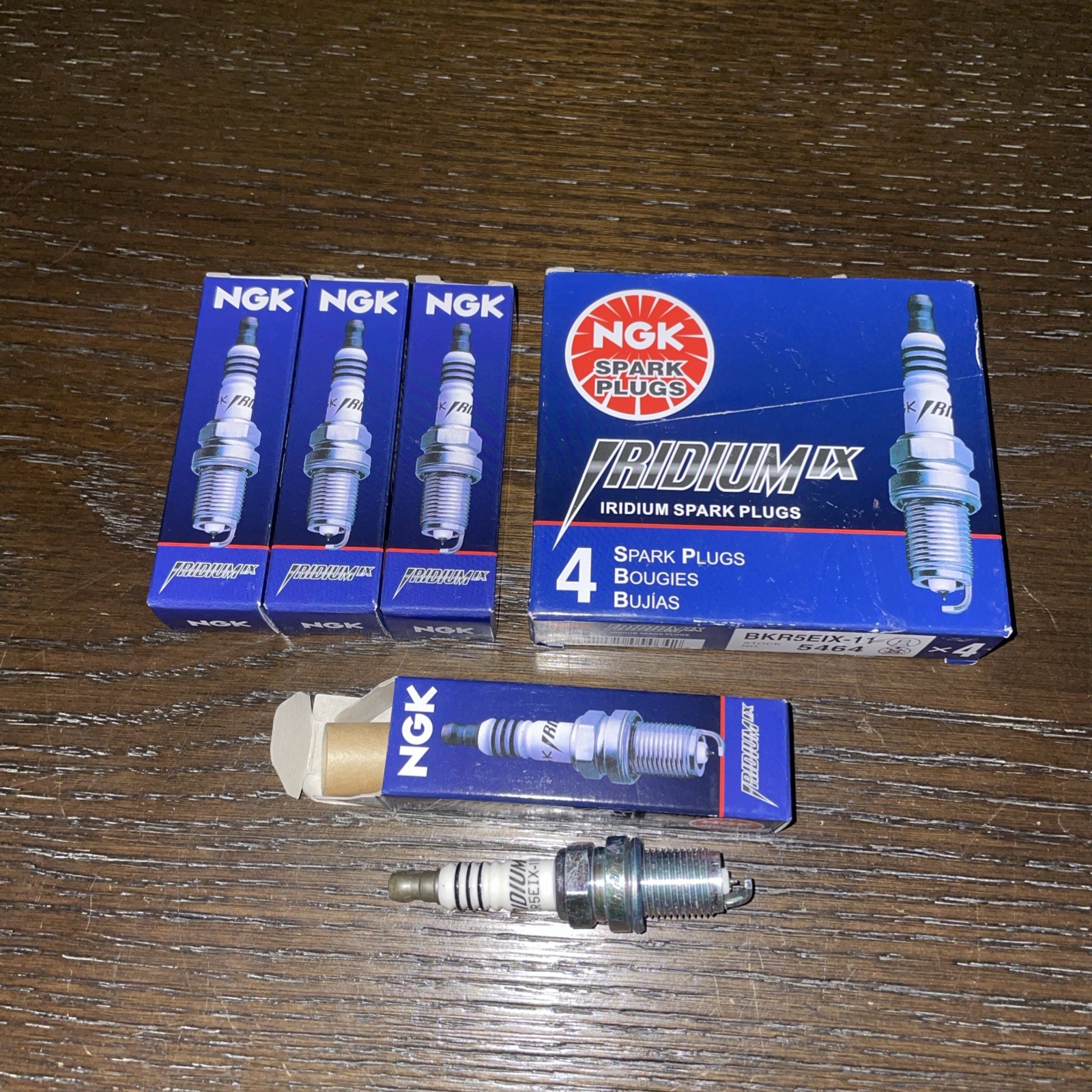 4 Pack NGK Iridium Spark Plugs 5464, BKR5EIX-11 BRAND NEW SHIPS FROM USA
