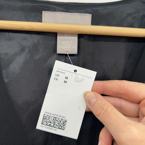 NUEVO H&M Neutro Minimalista Negro Botón Sin Mangas Chaleco a Medida Camiseta sin Mangas Mediana - Imagen 5 de 6