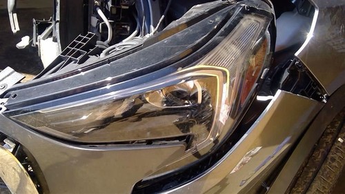 18-19 TERRAIN Driver Tail Light Slt Quarter Panel Mounted - Picture 9 of 12