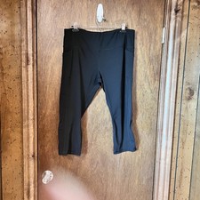 AVIA-Women's Black Capri Leggings Size XXL
