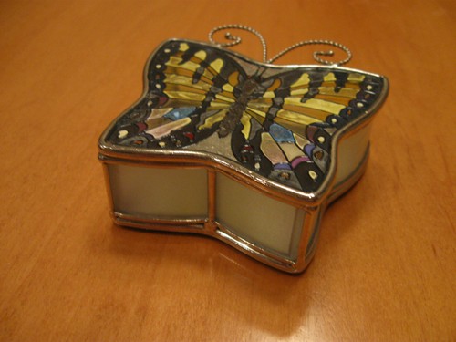 Butterfly Trinket/Jewelry Box from Amia Denver, CO - Picture 4 of 7