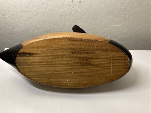 Canvas Back Wood Duck Carving Signed D L Holt 9-82 - Picture 15 of 24