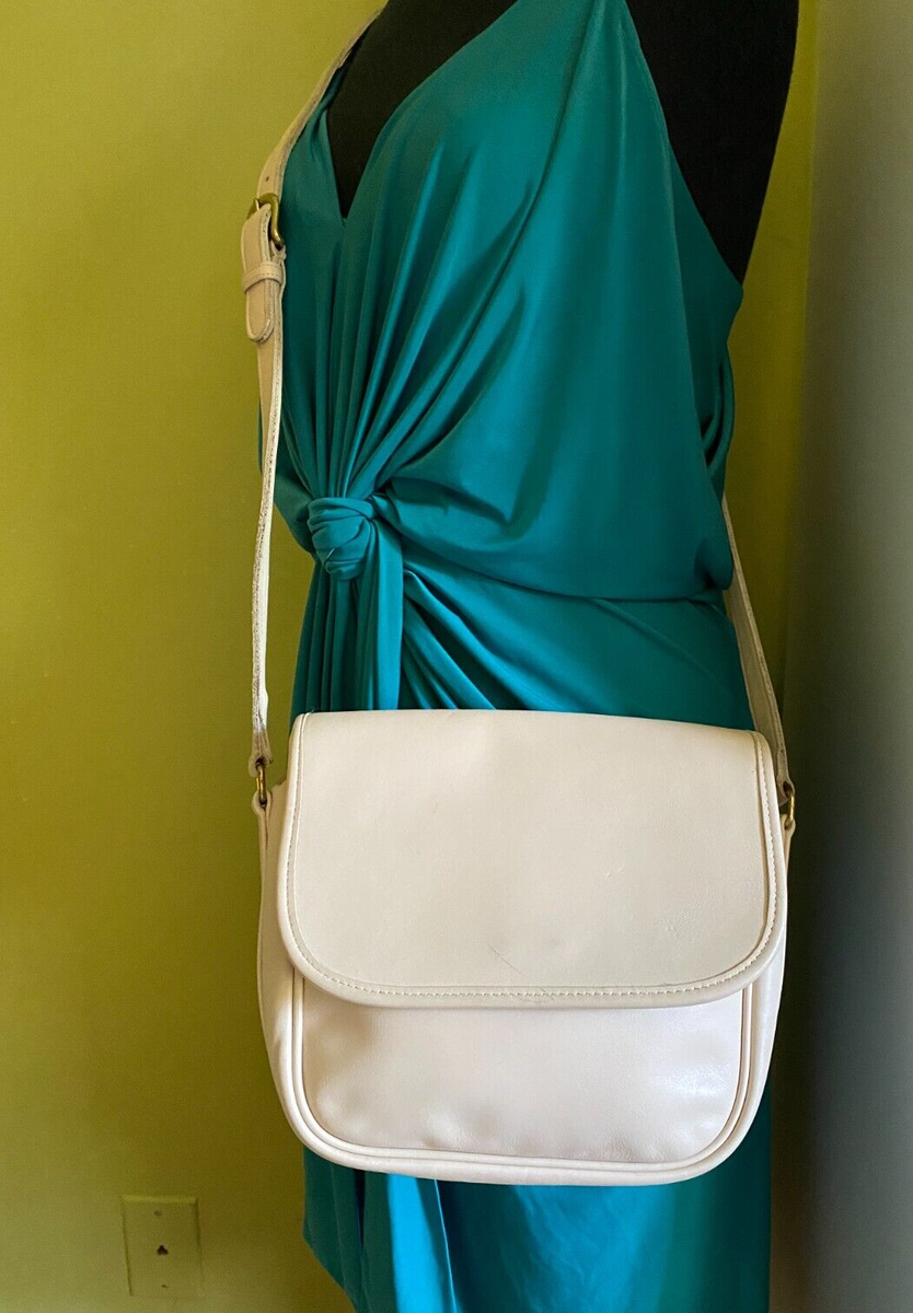 Coach Vintage Bone Tailored Pouch # 4110 | eBay Coach Vintage Bone Tailored Pouch # 4110 | eBay