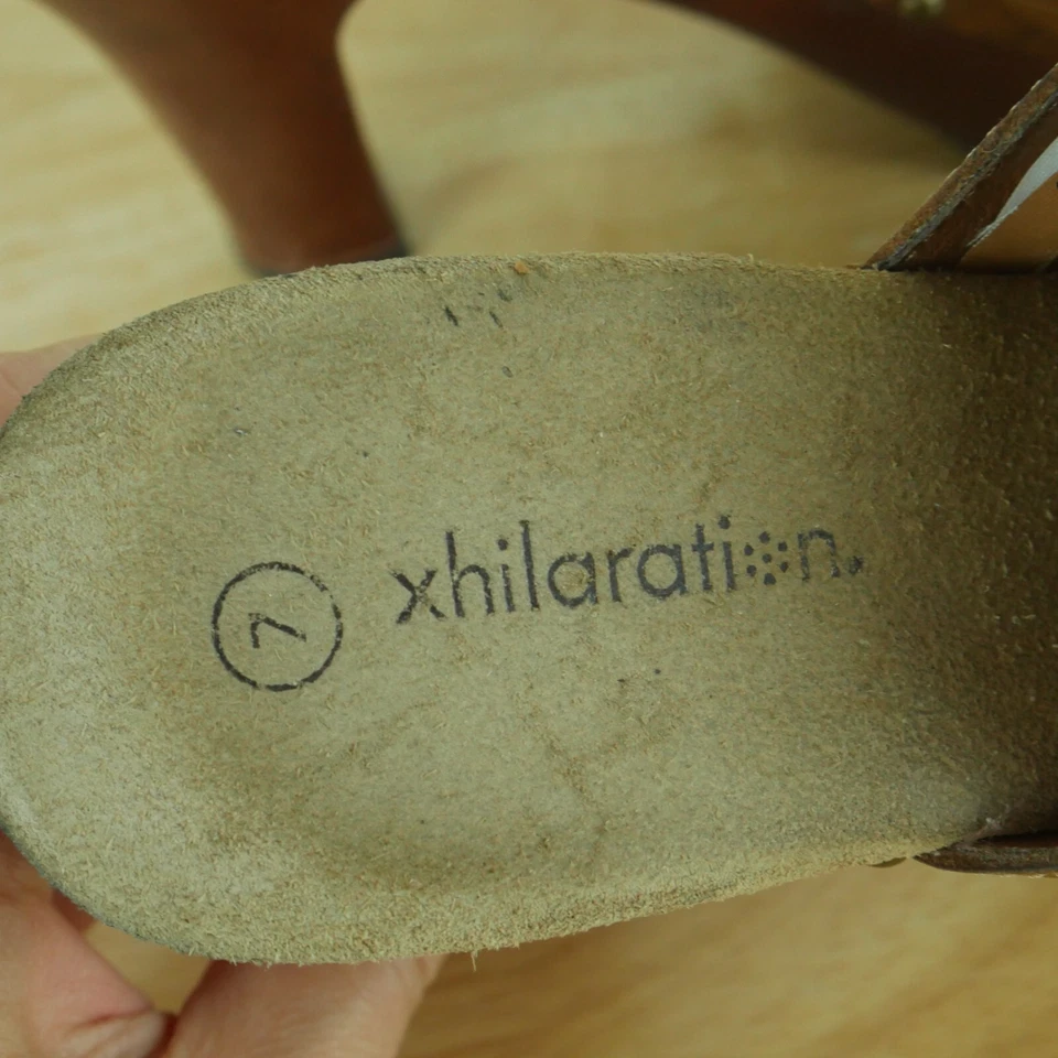 Vintage Size 7 Y2K Clogs Chunky Heel Platform Mules Boho Xhilaration Chunky Stud - Image 2 of 4