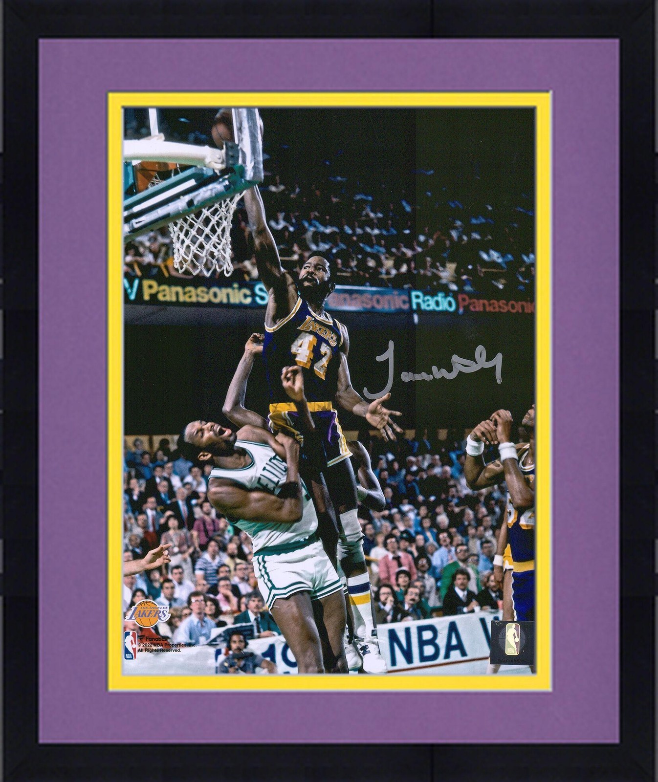 James Worthy Autographed Signed Los Angeles Lakers FRMD 8" x 10" 1984 NBA Finals Dunk Photo 
