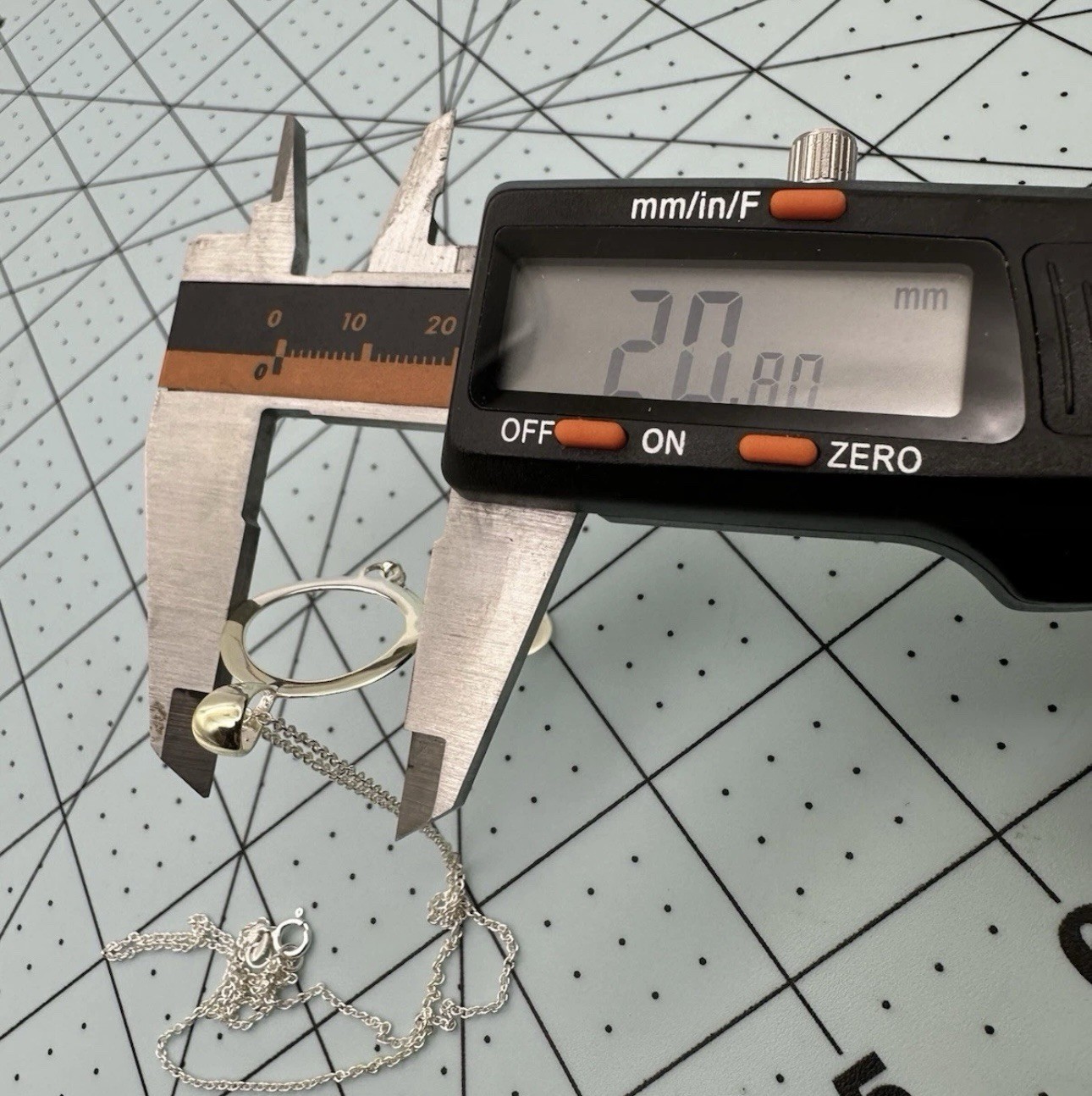 Modern Sterling Silver Interlocking Open Loop Cir… - image 10