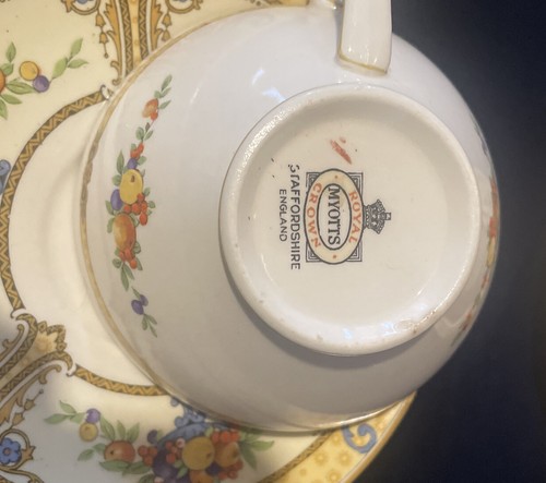 Myott Royal Crown "Seville" Cups & Saucers 7 Available - Picture 3 of 5