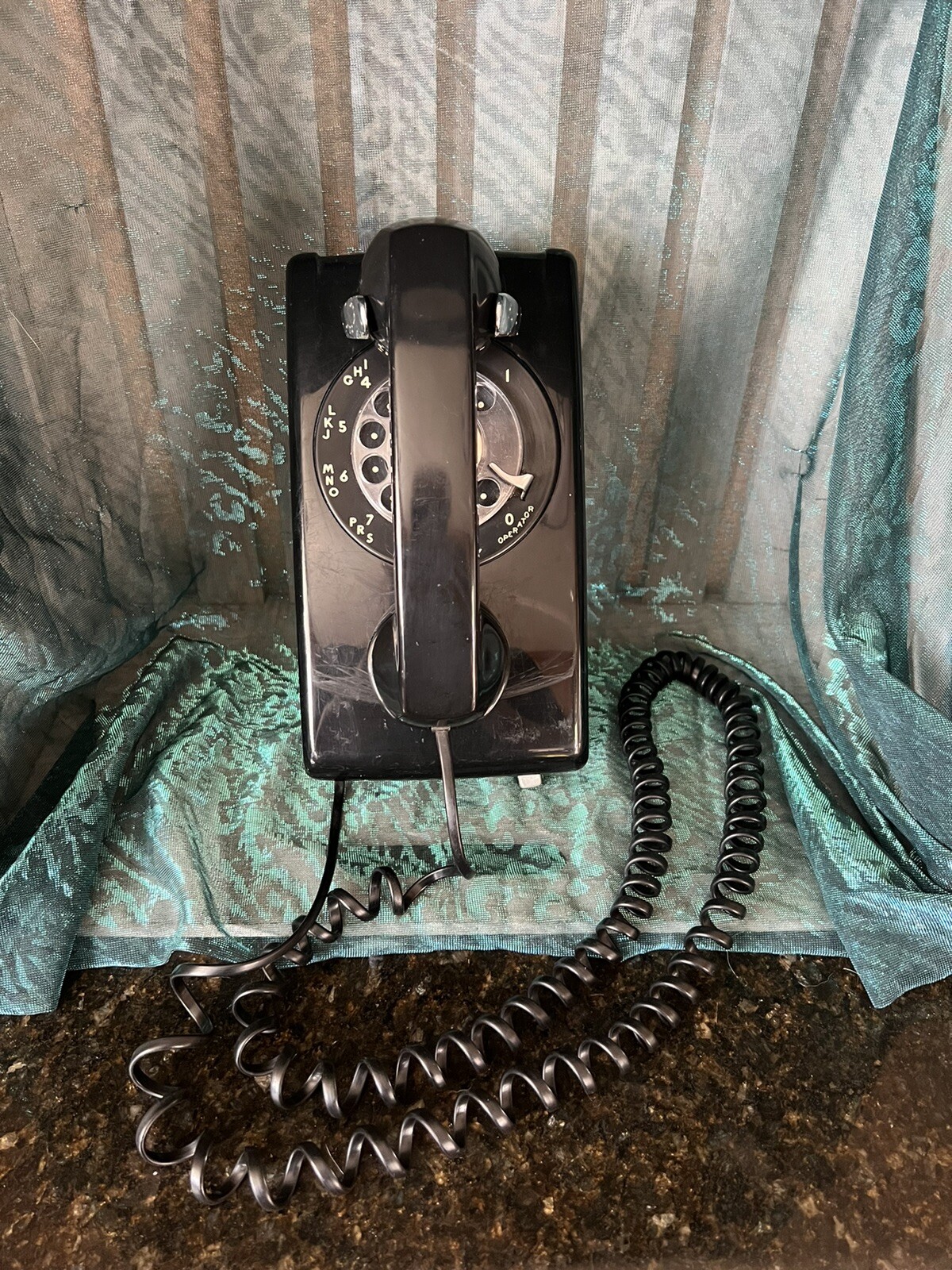 EXCELLENT VINTAGE WESTERN ELECTRIC BLACK CLASSIC ROTARY DIAL WALL PHONE