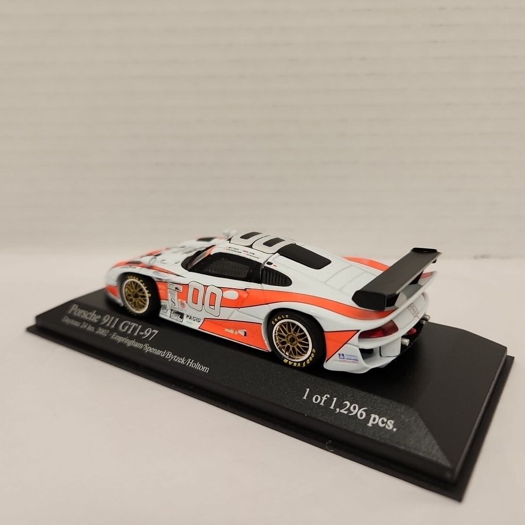 Minichamps 1/43 Porsche 911 GT1-97 #00 Daytona 24hrs 2002