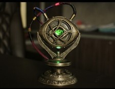 Dr Strange Eye of Agamotto METAL  Necklace  in the Multiverse of HK 8797GS