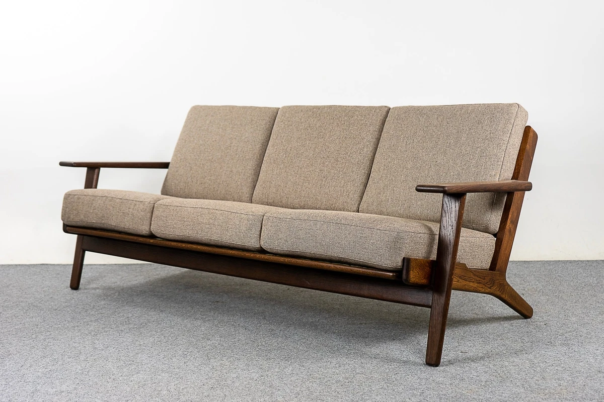 GE 290 Oak Danish Sofa by Hans Wegner 321 215
