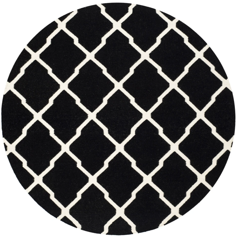 SAFAVIEH Dhurries DHU634A Handwoven Black / Ivory Rug - Image 4 of 4