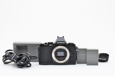 Exc Olympus OM-D E-M5 Digital Camera Body ShutterCount9694 w/Battery x2 Black723