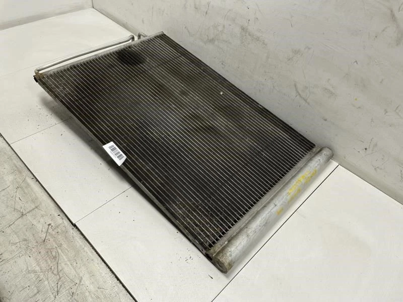 Land Rover Range Rover HSE 2004 condensador de aire acondicionado OEM+ Foto 3 de 4