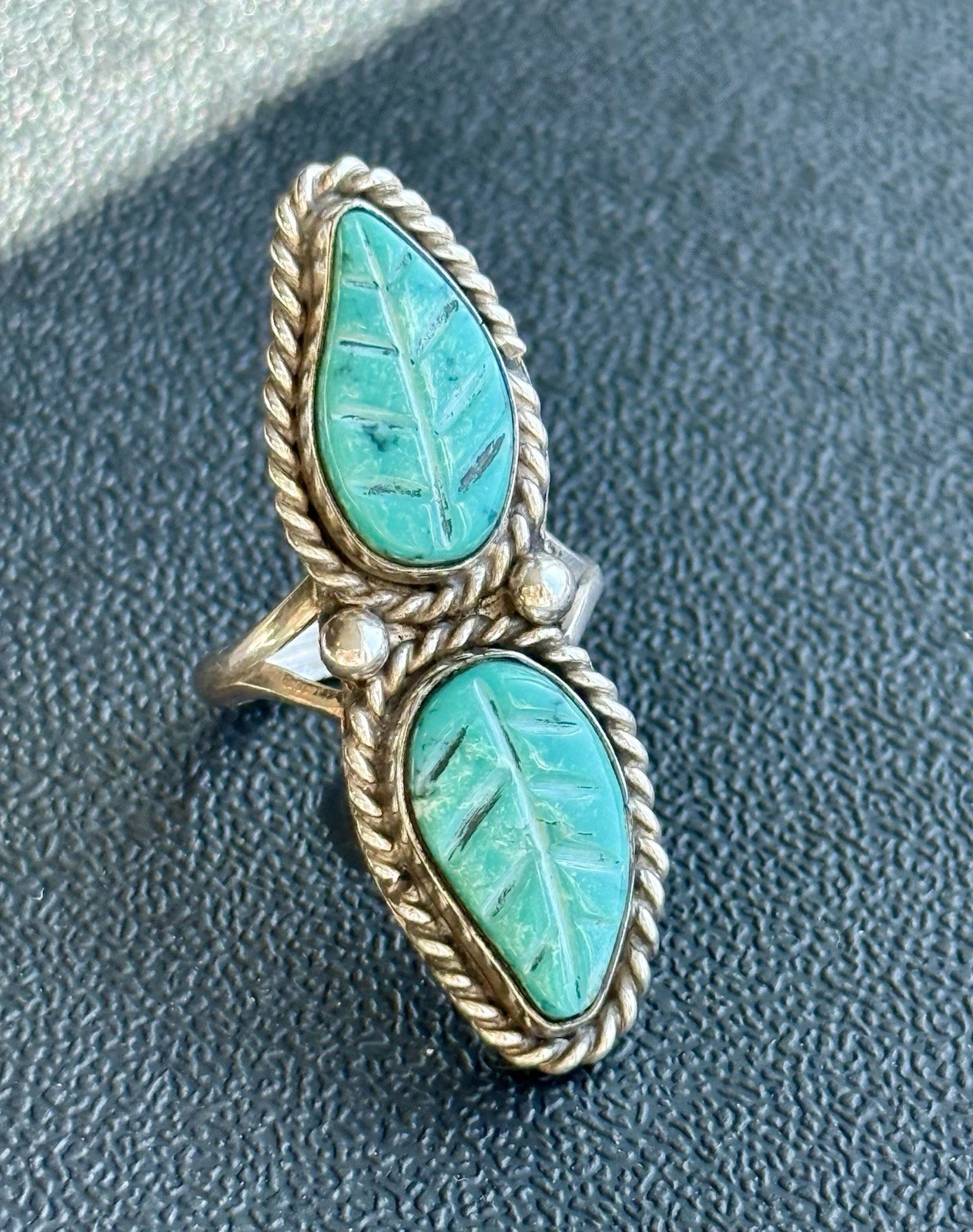 VTG Navajo Ring 925 Silver Turquoise Native American Double Stone Leaf Sz 7.