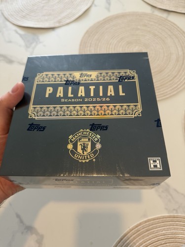 Topps Palatial Manchester United 2025/26 Hobby Box  Sealed IN Hand 🔥