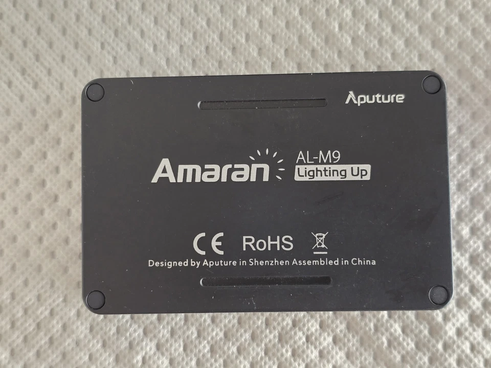 Aputure Amaran AL-M9 On-Camera LED Video Light In Great Condition With Case - Image 2 of 2