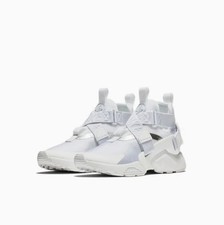 Nike Huarache City Boys Shoes  Size 6  SKU1049