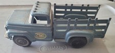 Vintage 1960s hubley mighty metal Stake Bed Farm Truck In Blue