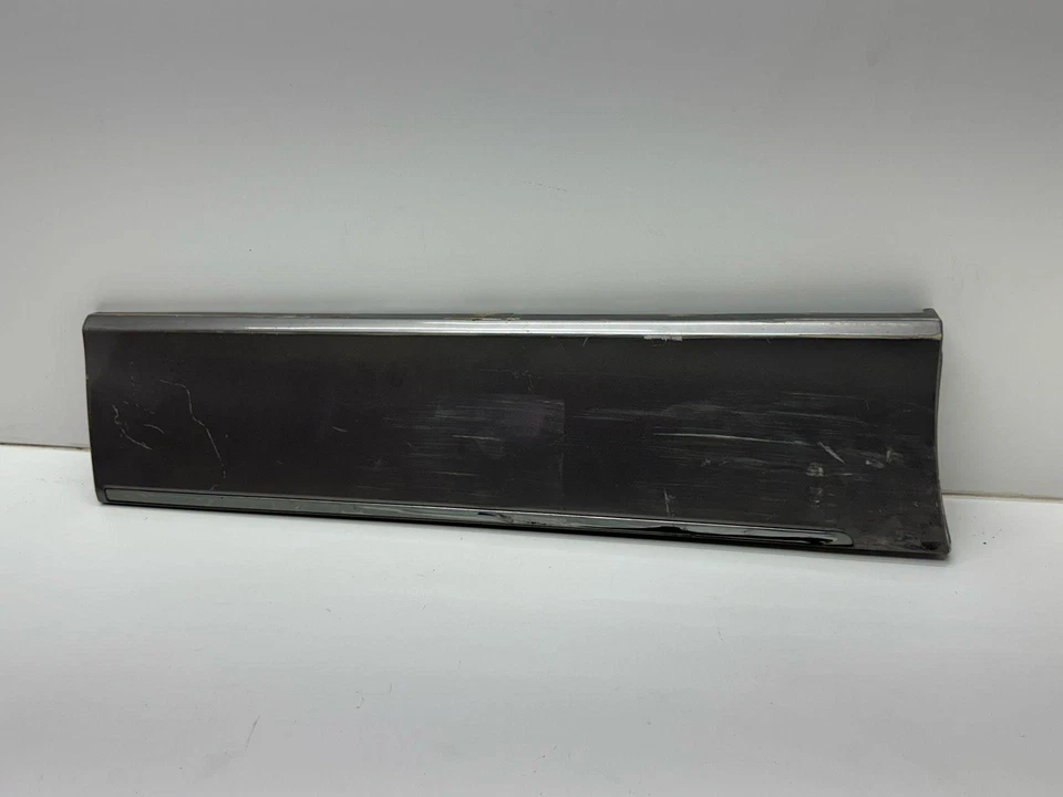 2011 - 2017 NISSAN QUEST Lower Molding 82870-1JB0A RH - Image 3 of 4