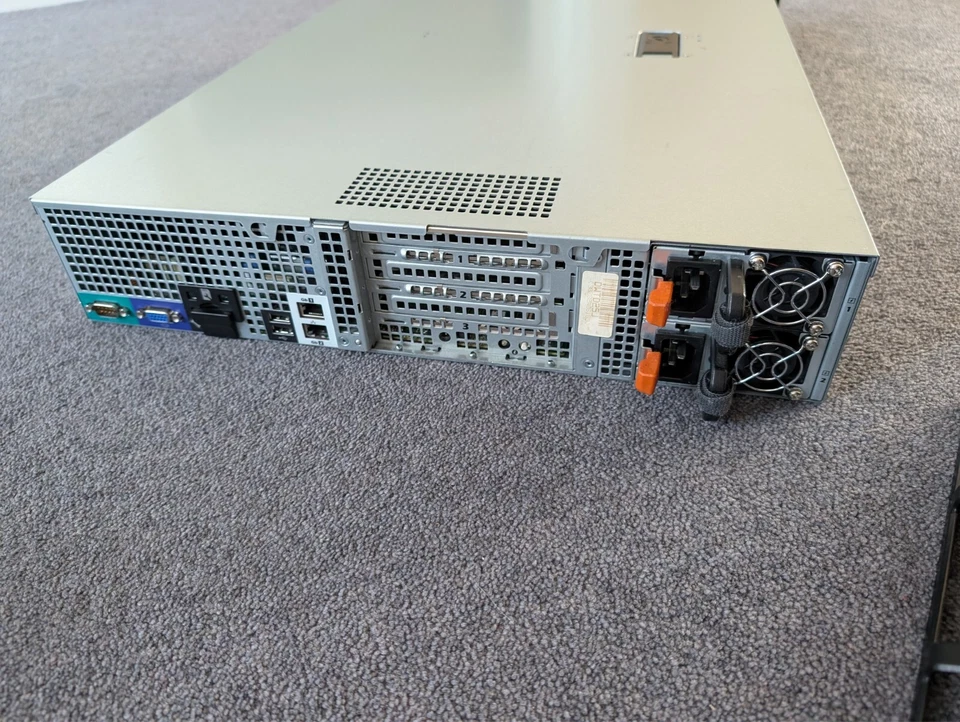Dell R510 2U Server - 1x Intel Xeon E5645/16GB RAM/2x750W / 7x15k Drives - Image 4 of 4
