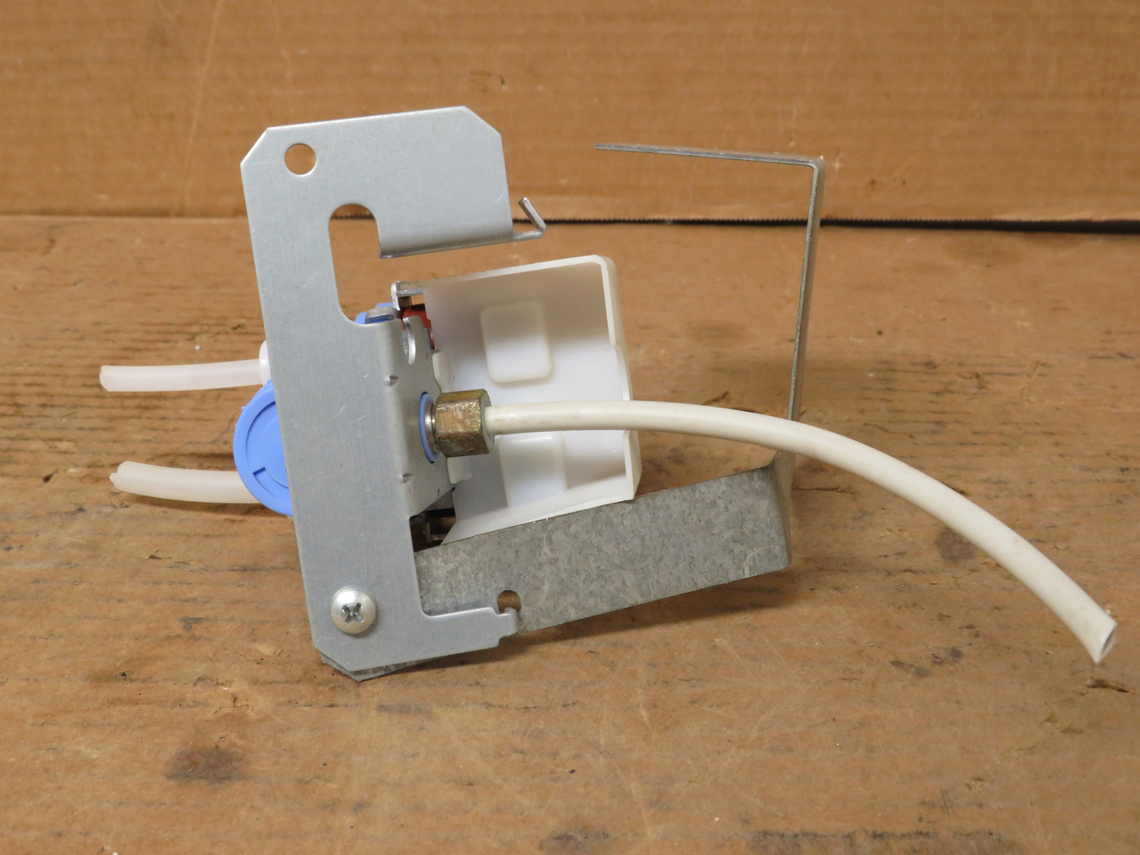 GE Refrigerator Water Valve Assembly Part # WR57X10032