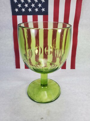 Vintage Set  Avocado Green Stemmed Wine Glass Heavy Thick Glass Very NICE