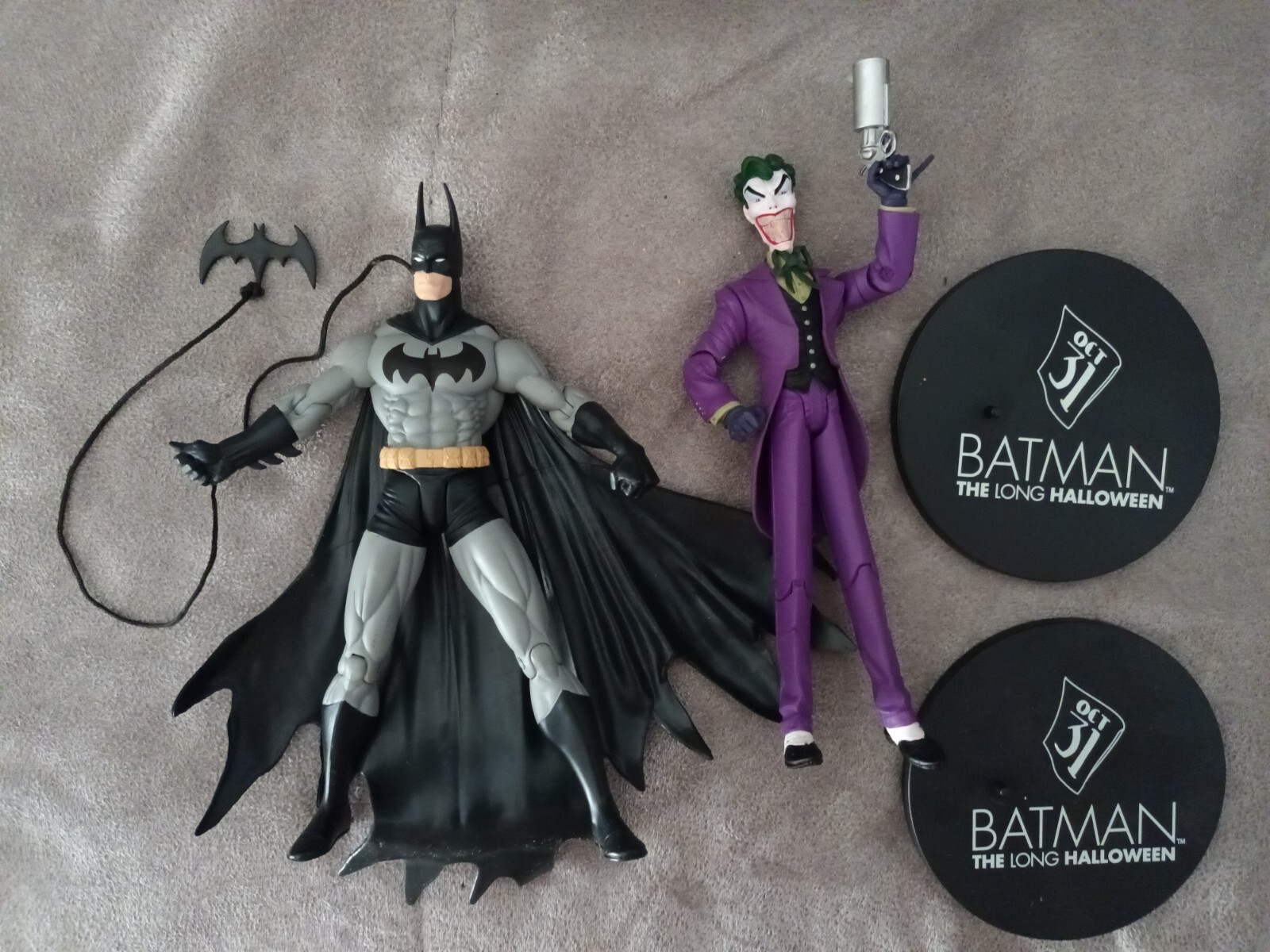 Batman El Largo Halloween / The Long Halloween Pack 2 Figuras Batman Y Joker