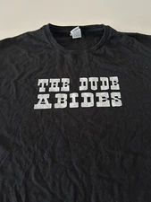 THE BIG LEBOWSKI MOVIE THE DUDE ABIDES GRAPHIC PRINT BLACK T SHIRT SIZE 2XL XXL