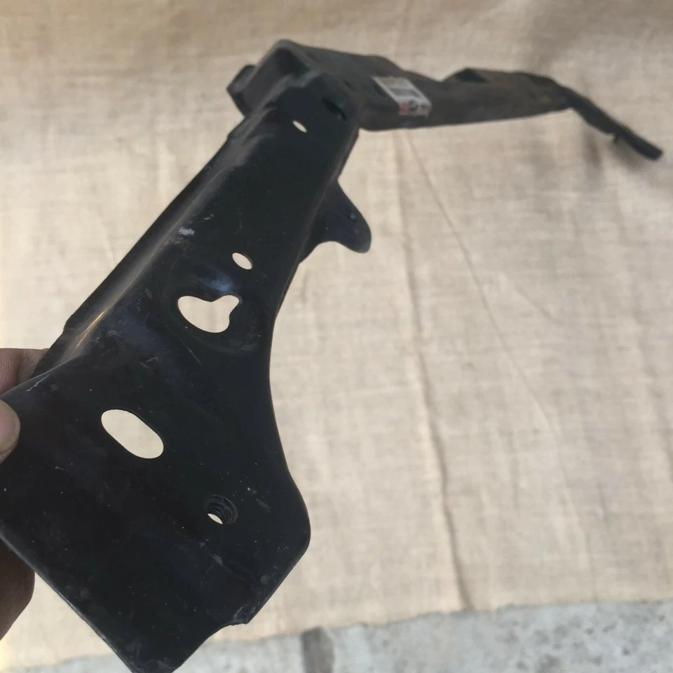 Toyota AE100 CE101 EE10# Soporte Sub Conjunto Radiador Superior 53205-12100 Genuino Nuevo de Lote Antiguo Foto 4 de 4