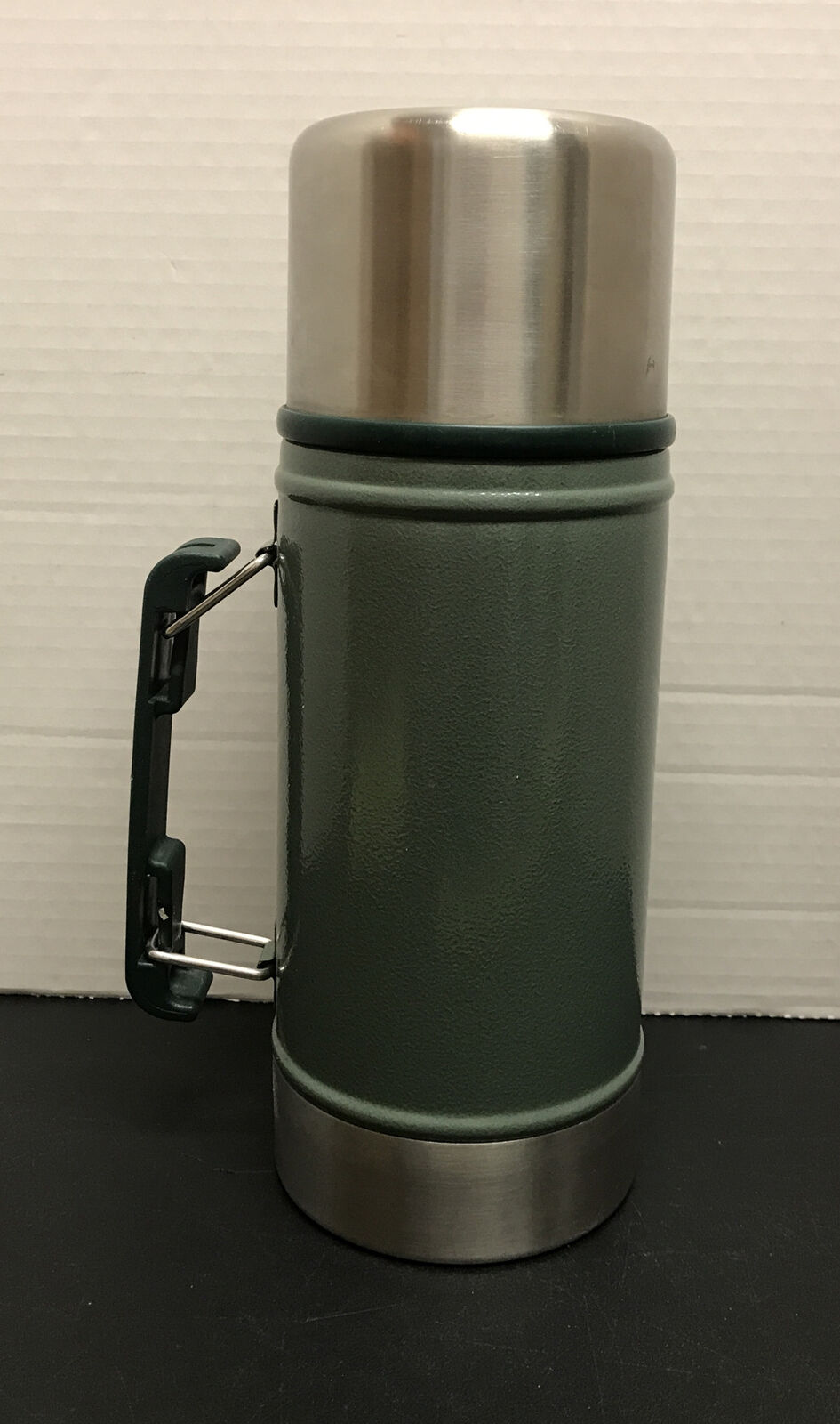  Stanley Classic Vacuum Food Jar 24oz Hammertone Green :  Thermos Stanley : Sports & Outdoors