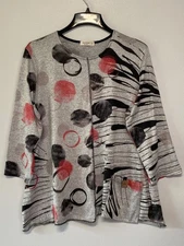 JESS & JANE WOMEN'S MINERAL WASHED GRAY CIRCLE PATTERN TOP  SIZE 1X