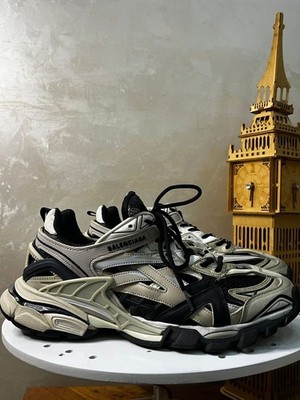 Balenciaga Track.2 Open Low-Top Sneaker in Beige/Schwarz Gr.44