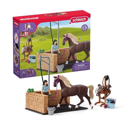 Schleich 42438 Horse Club 19 Piece Equestrian Washing Area Playset with Swivel