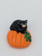 Halloween Smiling Black Cat With Pumpkin Brooch Pin 9301