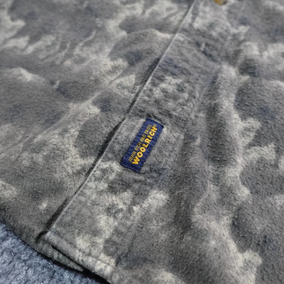 VTG Woolrich Shirt Men L Bison Animal Print Camo Flannel Chamois Button 12953 - Image 4 of 4