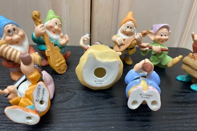Lot figurines blanche neige et les 7 nains