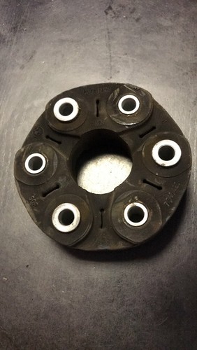 BMW 5 3 1 E60 E81 E90 Kardanwellenlager Kupplung 7546425