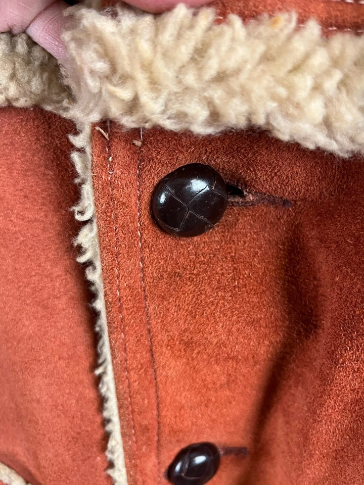 Chaqueta de cuero dividido de gamuza naranja vintage para hombre talla 44 forrada de sherpa pesada Foto 3 de 4