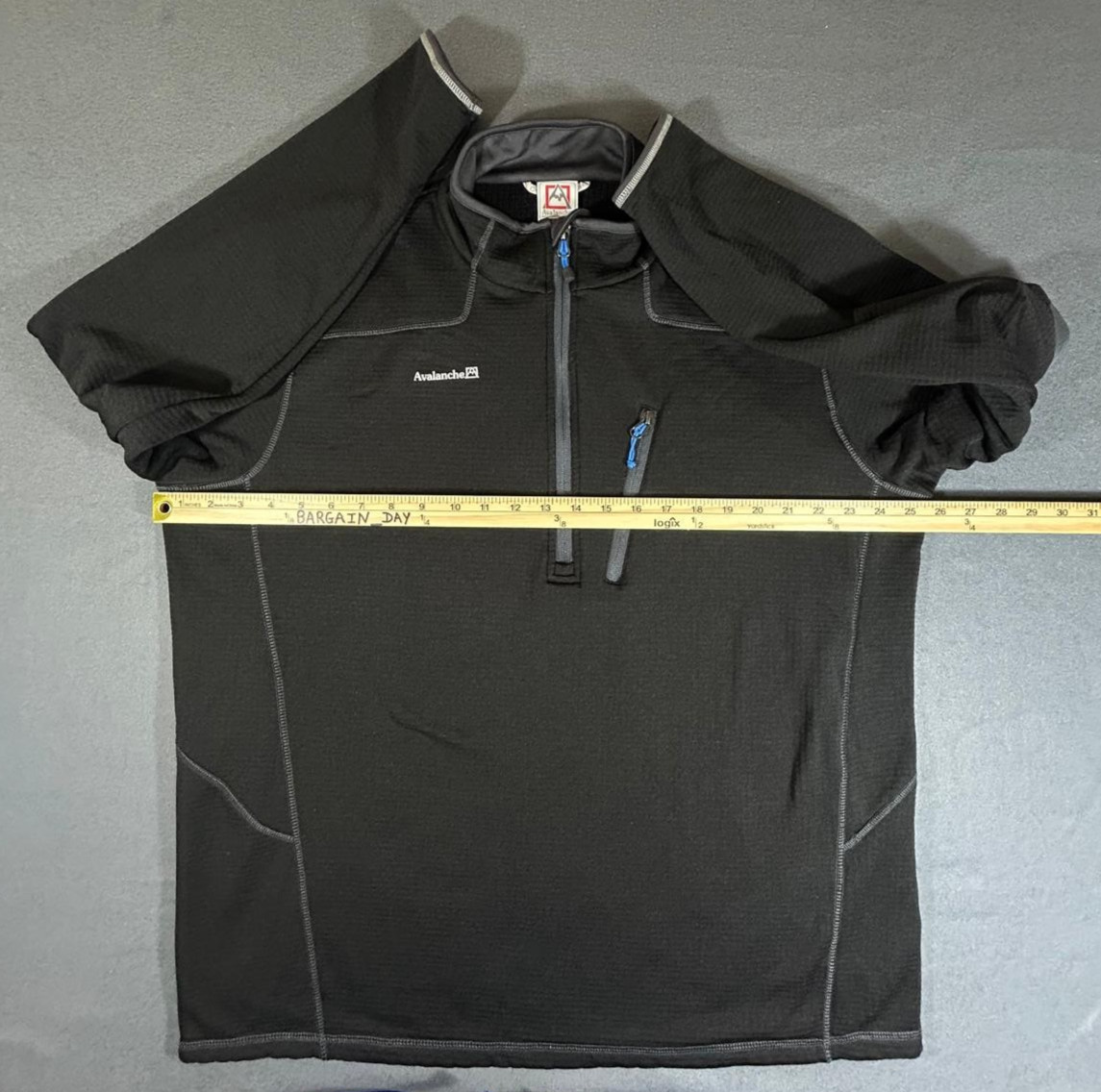 1/4 Zip Microfleece Pullover Black  Size XL Avala… - image 4