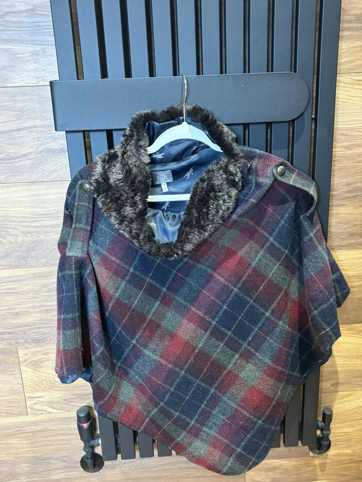 Joules Red Green Navy Tweed Hazelwood Wool Fur Poncho Cape Country Races VGC