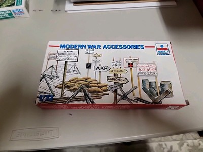 ESCI ERTL 1/72 MODERN ACCESSORIES   #8367 vintage 1983
