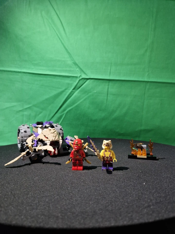 LEGO Ninjago 70745 Anacondrai Crusher, foto 1 di 5