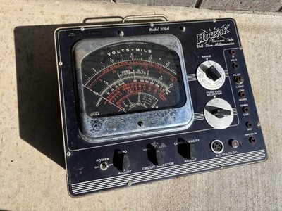 Vintage Hickok Model 209A - Electronic Volt Ohmmeter Capacity