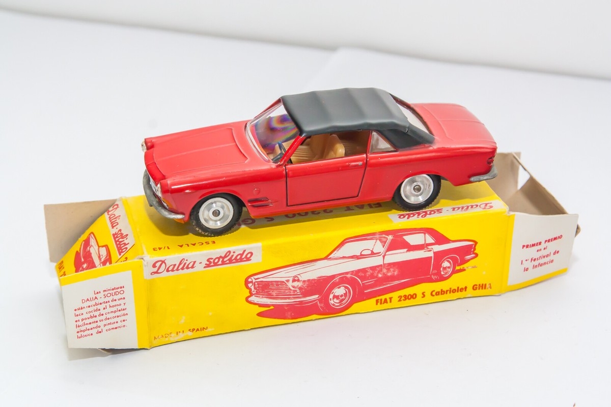 【piccolo】Dalia Solido 　NO.30FIAT2300 Toys from the Past: #507 DALIA-SOLIDO – ALFA ROMEO GIULIETTA