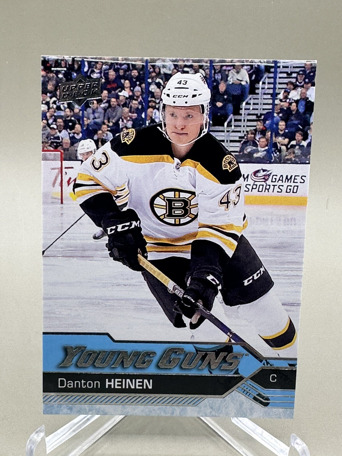 DANTON HEINEN 2016-17 Upper Deck YOUNG GUNS SP ROOKIE #209