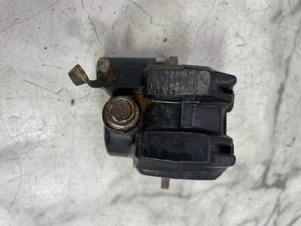 87 Suzuki SP 125 SP125 front brake caliper - Image 2 of 4